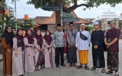 ZIARAH WALI 5 DALAM MENYAMBUT BULAN RAMADHAN